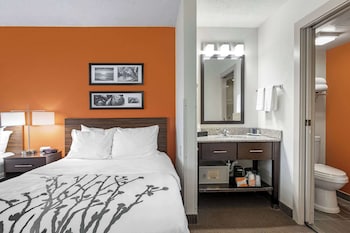 Standard Room, 2 Double Beds, Non Smoking, Refrigerator & Microwave