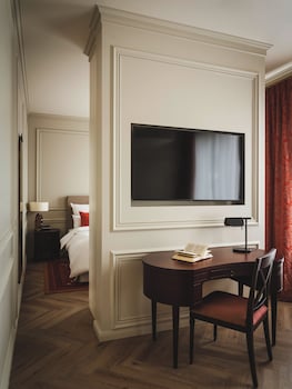 Luxury Room, 1 King Bed