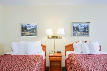 Double Room, 2 Double Beds, Smoking