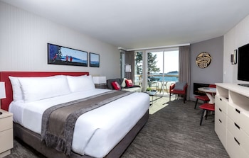Standard Room, 1 King Bed, Kitchenette, Ground Floor (Pet Friendly;with Sofabed)