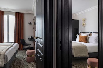 Communicating rooms