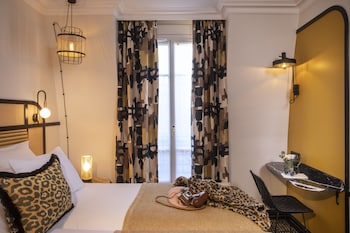 Communicating rooms