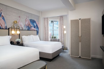 Junior Suite, 2 Double Beds (Luxury)