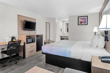 Standard Room, 1 King Bed, Non Smoking