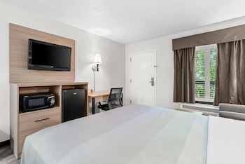 Standard Room, 1 Queen Bed, Non Smoking