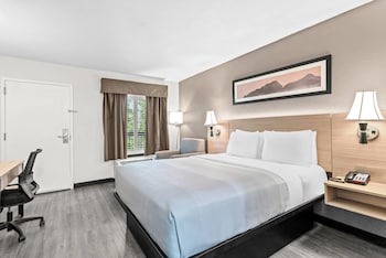 Standard Room, 1 Queen Bed, Non Smoking