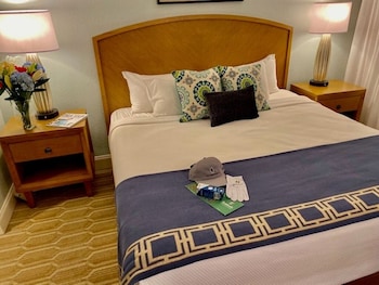 Two Bedroom Deluxe Suite, 3 Beds