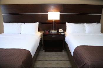 Standard Room, 2 Queen Beds, Accessible (Roll-In Shower)