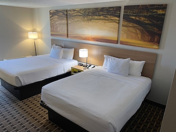 Suite, 2 Queen Beds, Non Smoking