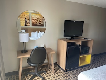 Room, 1 King Bed, Non Smoking