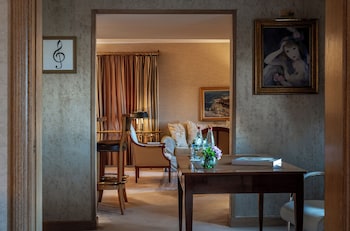 Royal Suite, 1 King Bed, Sauna