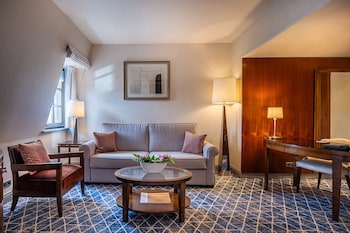Junior Suite, 1 King Bed