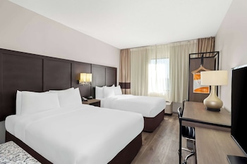Suite, 2 Double Beds, Non Smoking