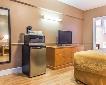 Superior Room, 1 King Bed, Non Smoking