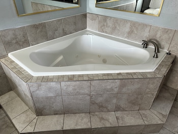Suite, 1 King Bed