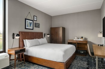 Traditional Room, 1 King Bed