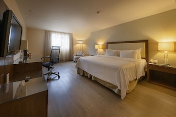 Standard Room, 1 King Bed