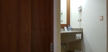 Standard Room, 2 Double Beds