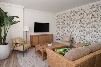 Villa, 1 King Bed (Suite)