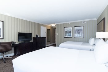Premium Room, 2 Queen Beds (Top Floors)