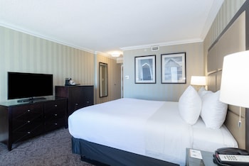 Premium Room, 1 King Bed (Top Floors)