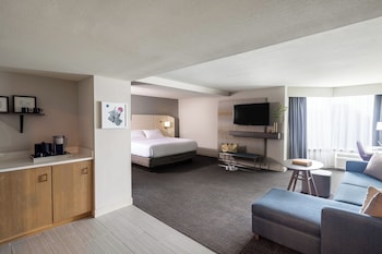 Junior Suite, 1 King Bed