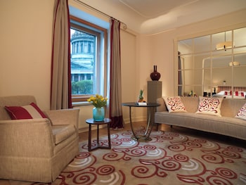 Junior Suite (Cathedral)