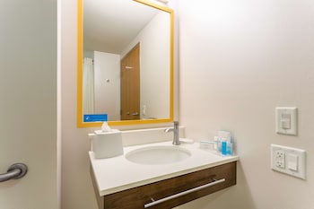 Room, 1 King Bed, Accessible