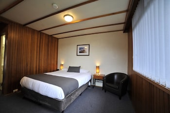 Deluxe Room, 1 Queen Bed
