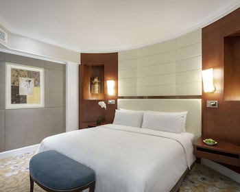 Deluxe Room, 1 King Bed