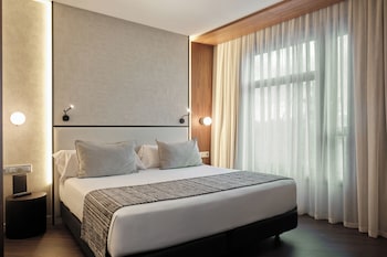 Double Room Single Use (Square View)