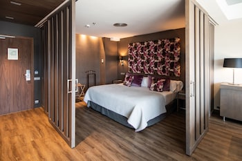 Suite (Clock)