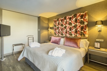 Suite (Clock)