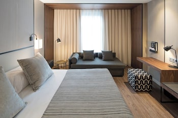 Superior Room (Square View)