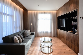 Suite, Terrace