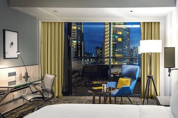 Premium Room, 1 King Bed, Balcony (Club)