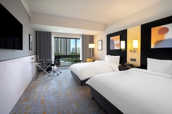 Deluxe Room, 2 Twin Beds (High Floor)