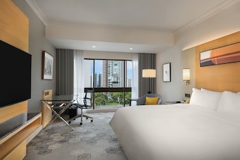 Deluxe Room, 1 King Bed (Walk-In Shower)