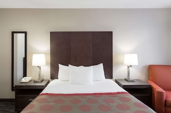 Standard Room, 1 Queen Bed