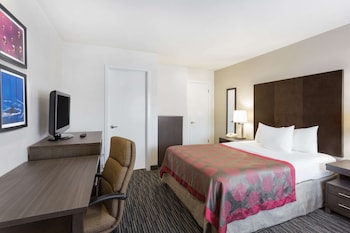 Standard Room, 1 Queen Bed