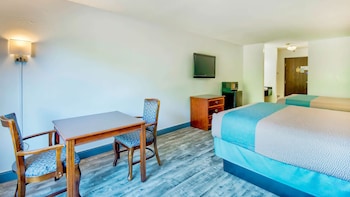 Deluxe Room, 2 Queen Beds, Smoking, Refrigerator & Microwave