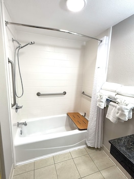 Room, 2 Queen Beds, Accessible, Non Smoking (Room, 2 Queen Beds, Accessible, NoPet)