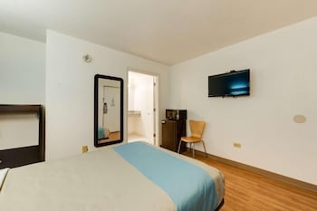 Standard Room, 1 Double Bed, Accessible, Non Smoking