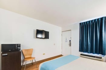 Standard Room, 1 Double Bed, Accessible, Non Smoking
