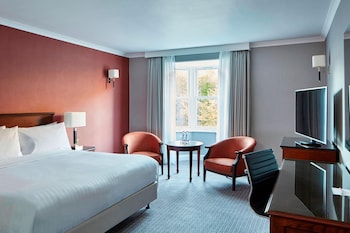 Deluxe Room, 1 King Bed