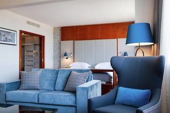 Junior Suite, 1 King Bed