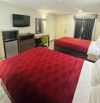 Standard Double Room, 2 Double Beds, Smoking