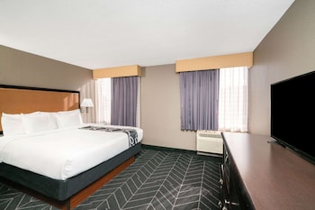 Family Suite, 1 King Bed, Non Smoking