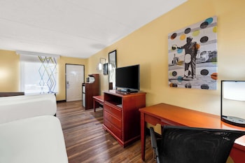 Standard Room, 2 Queen Beds, Non Smoking, Refrigerator & Microwave