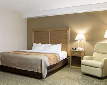 Suite, 1 King Bed, Non Smoking